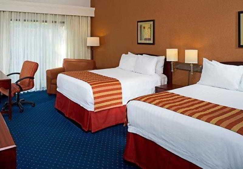 Hotel Courtyard By Marriott Rocky Mount Exterior foto